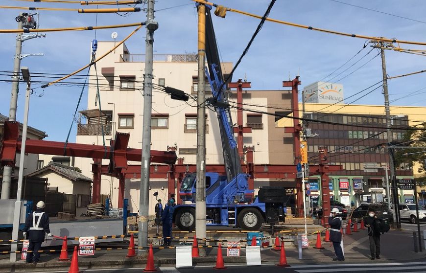 某駅前ビル新築工事